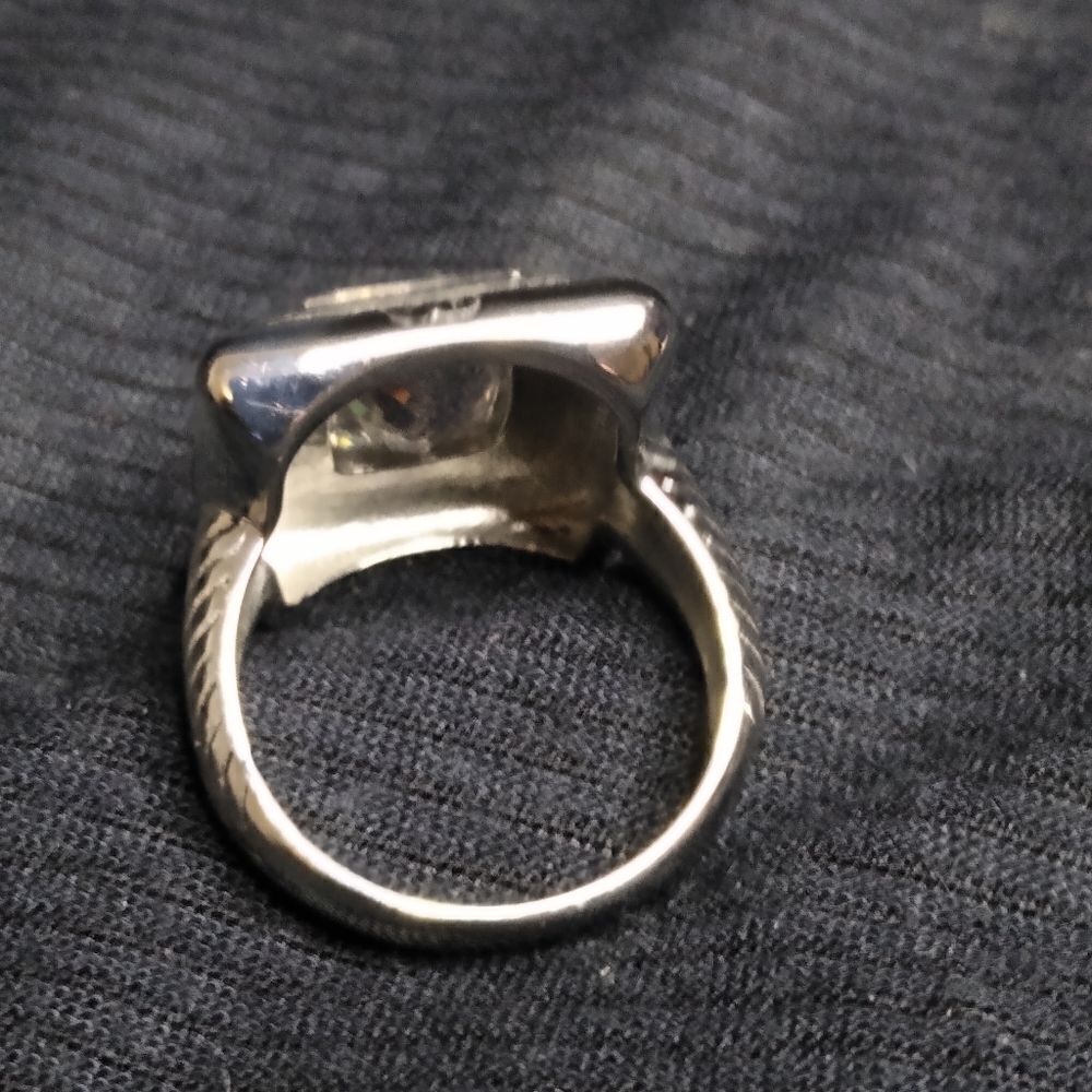 CZ DIAMOND RING - Picture 5 of 10